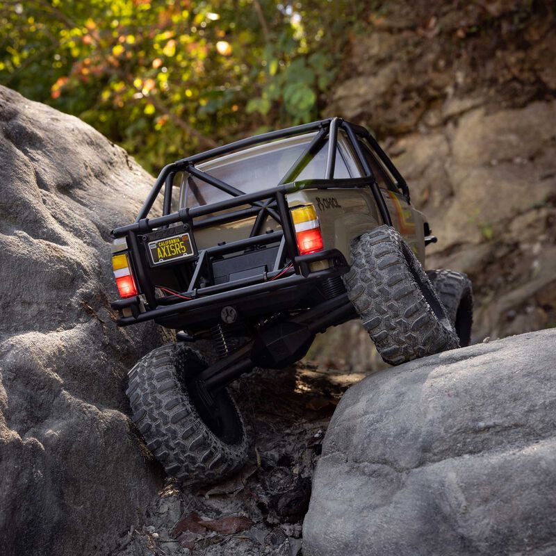 Axial 1/10SCX10 III 1987 Toyota SR5 - Image 11