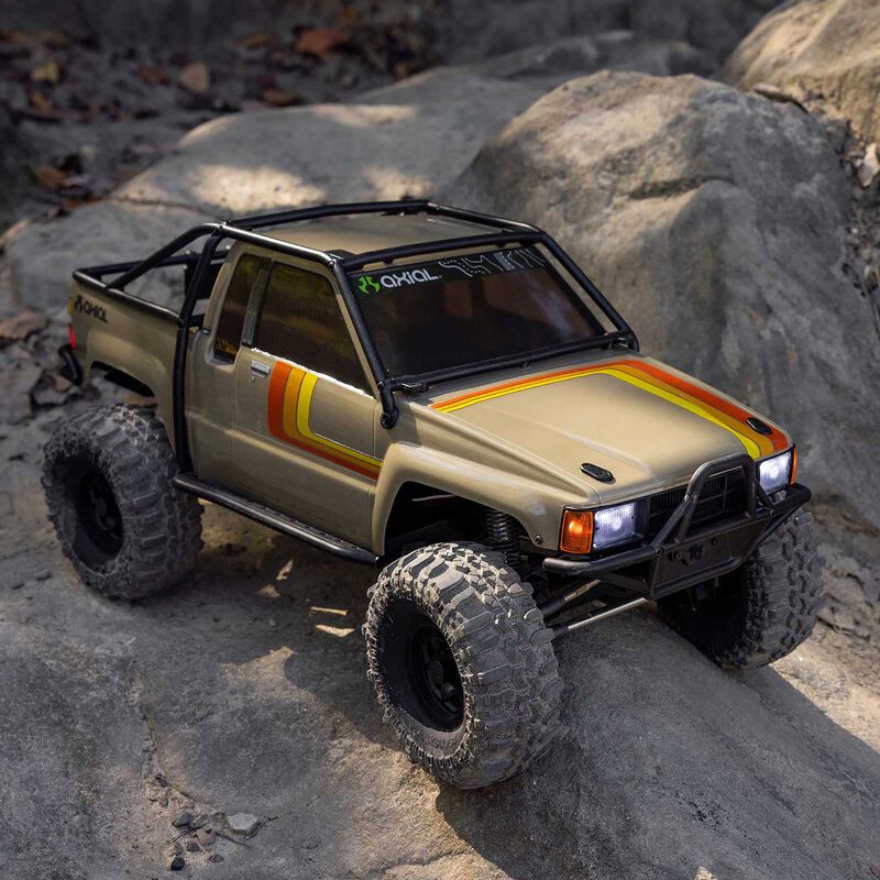 Axial 1/10SCX10 III 1987 Toyota SR5 - Image 15