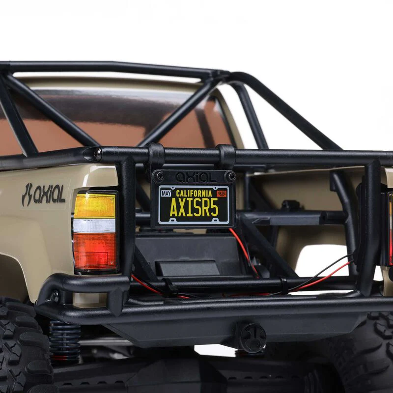 Axial 1/10SCX10 III 1987 Toyota SR5 - Image 25