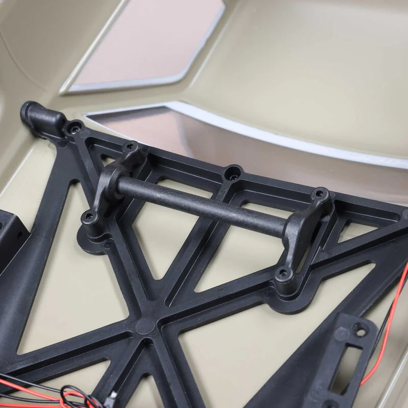 Axial 1/10SCX10 III 1987 Toyota SR5 - Image 30