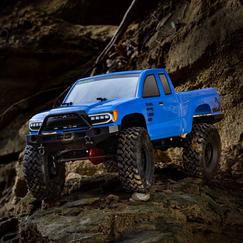 Axial 1/10 SCX10 III Base Camp 4WD Rock Crawler Brushed RTR - Blue - Image 15