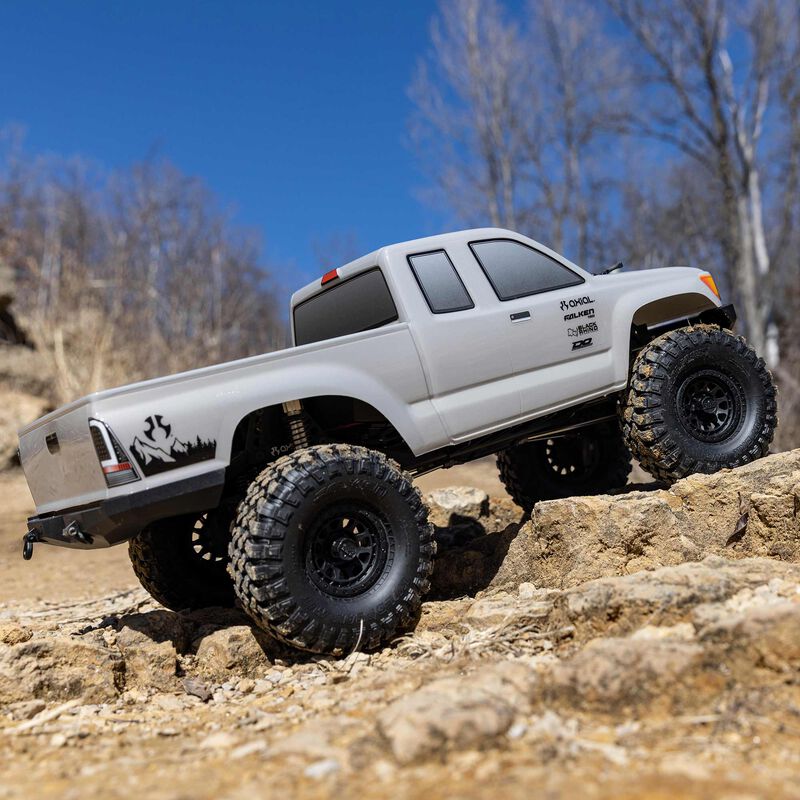 Axial 1/10 SCX10 III Base Camp 4WD Rock Crawler Brushed RTR - Grey - Image 17