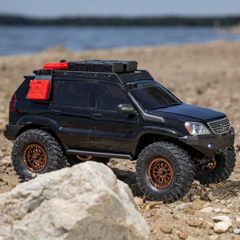Axial 1/24 SCX24 Lexus GX 470 4X4 Rock Crawler RTR - Black - Image 3