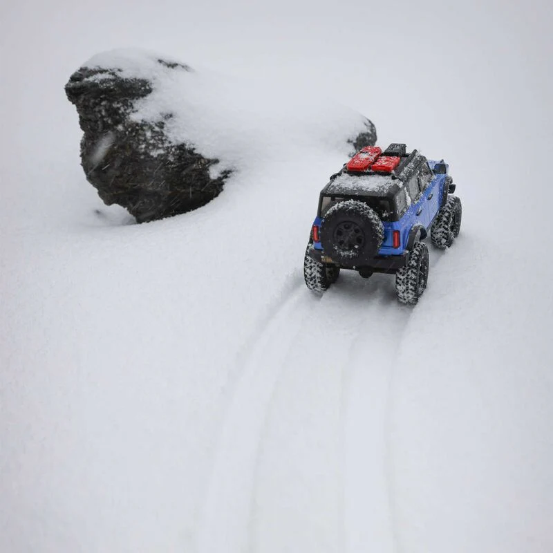 Axial Racing SCX24 2021 Bronco 4WD Truck Brushed RTR - Blue - Image 9