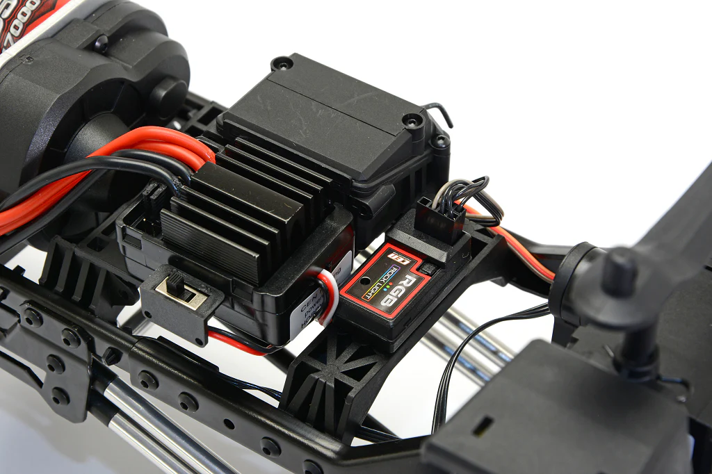 Cen Racing Ford F250 KG1 Edition Lifted Truck Daytona Blue - RTR - Image 8